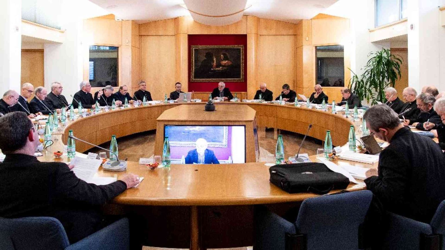 La Cei: quanto mai necessario educare alla pace