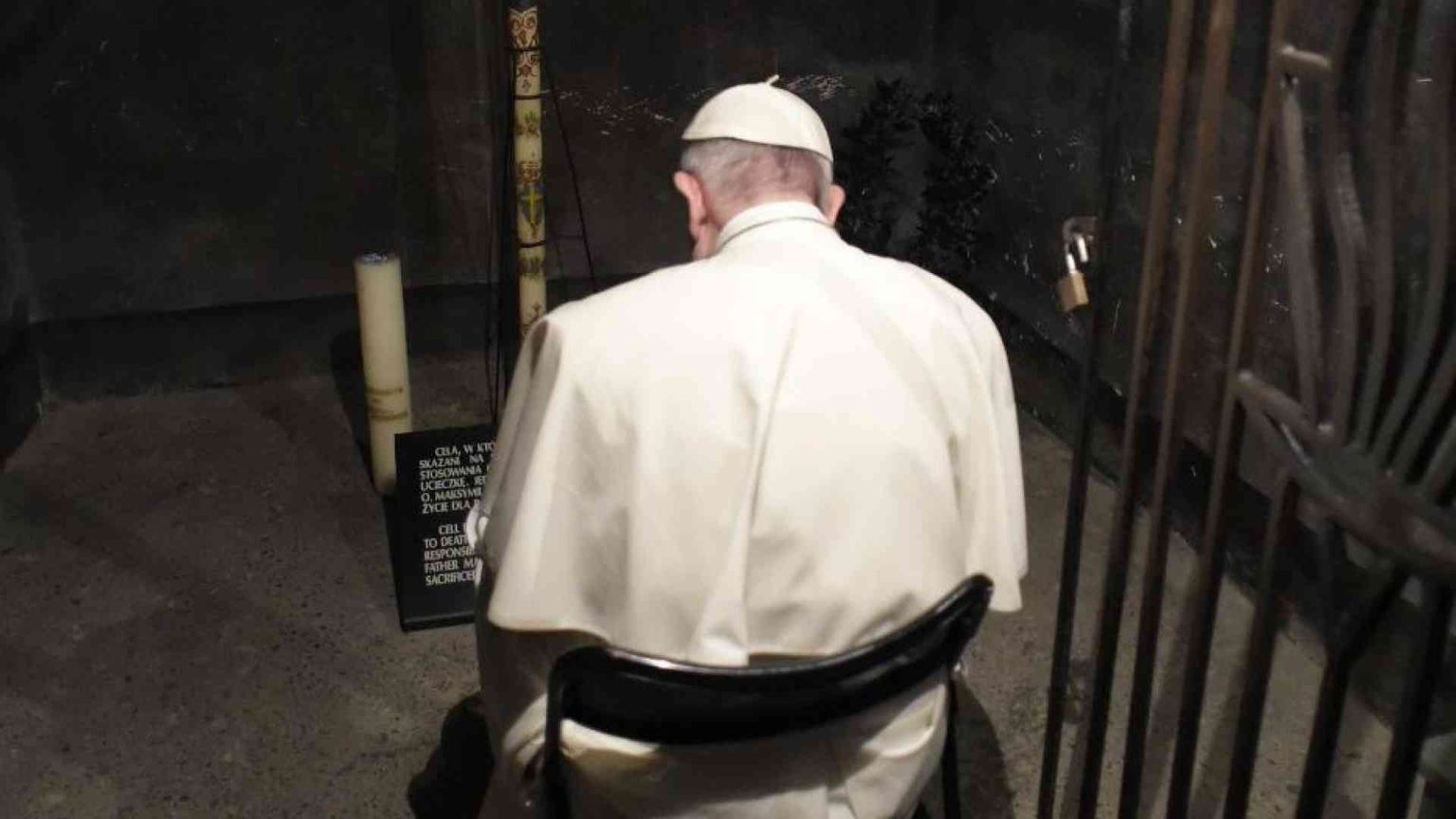 Il Papa: «La guerra toglie il sorriso ai bambini»