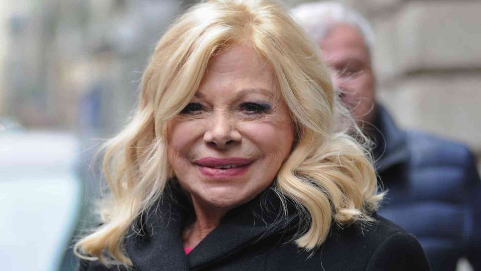 Addio a Sandra Milo: la carriera, i figli, l'ultimo viaggio in tv