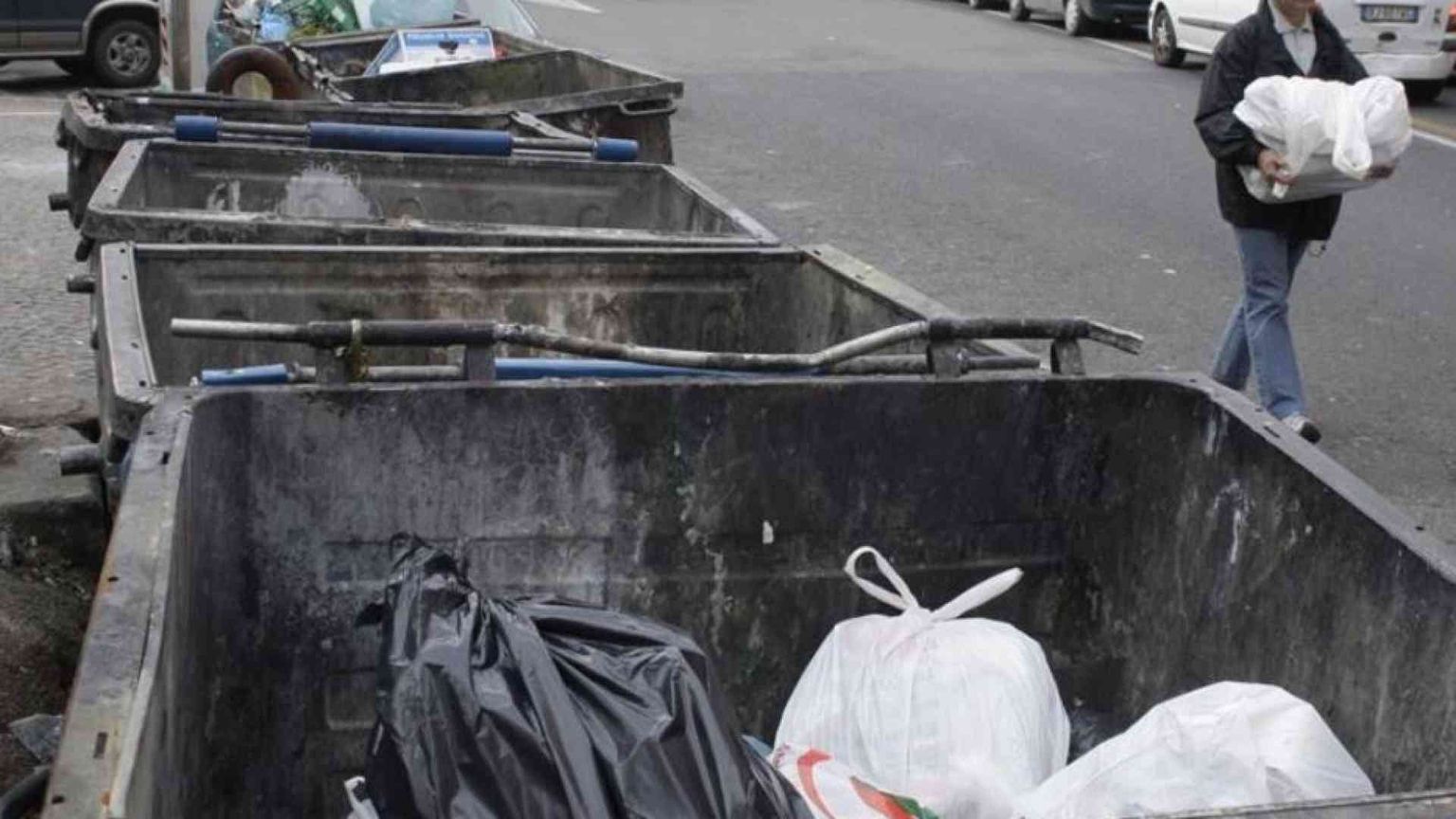 «Un giorno scoprirà di essere nato in un cassonetto»