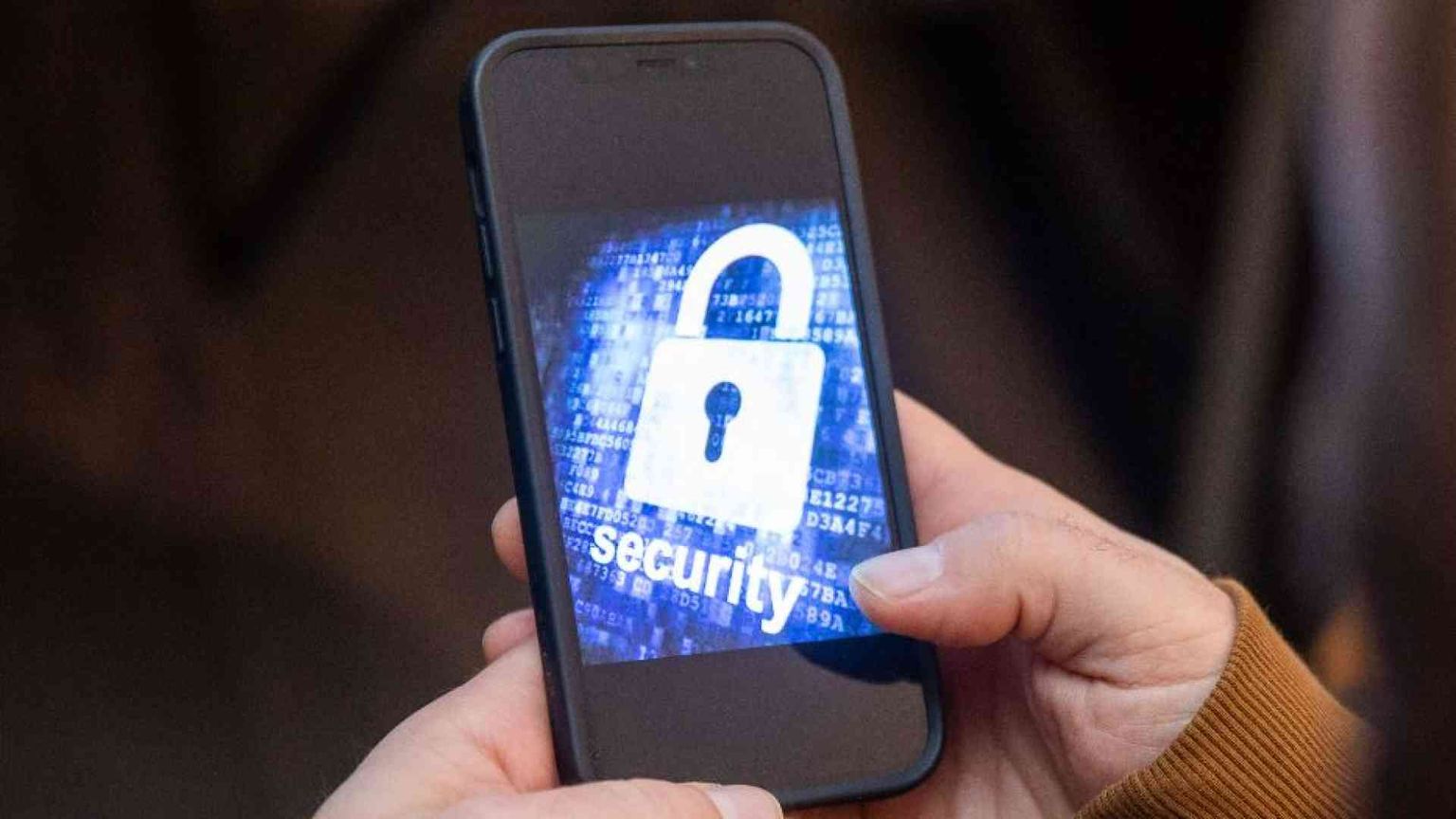 Sempre più piccoli sui social, in aumento le dipendenze da internet