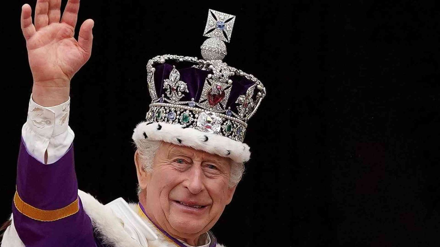 Carlo e il cancro, l'ora più difficile per la monarchia inglese (e per William)