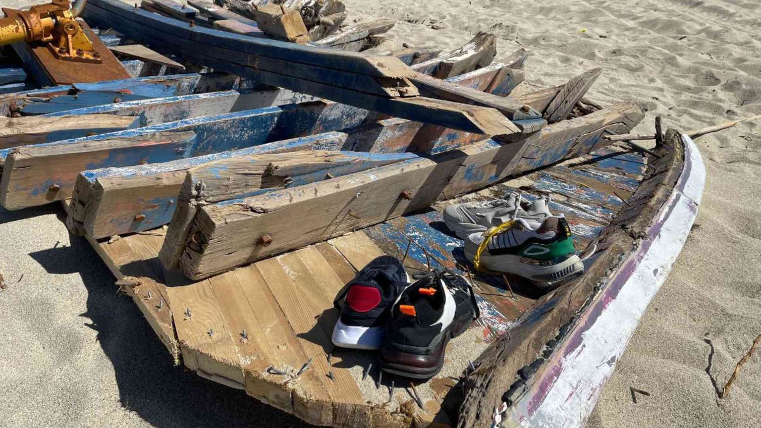 Cutro, ecco la prima sentenza: 20 anni allo scafista