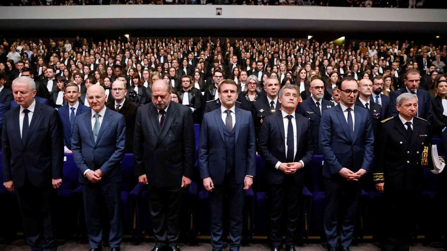 L'ombra della spaccatura del governo sulla Francia in lutto per Badinter