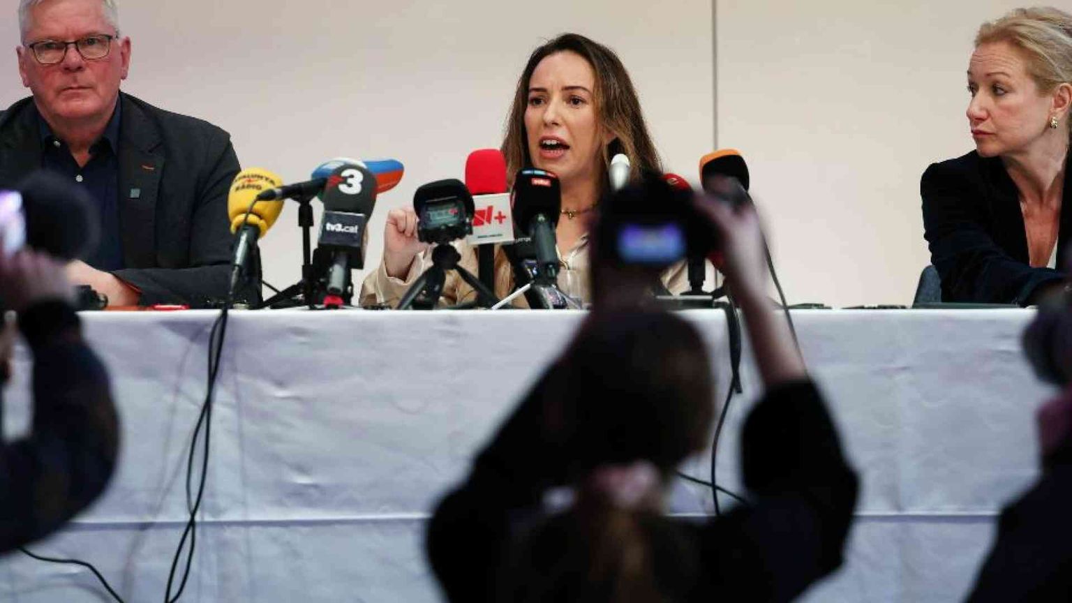 «Julian Assange morirà se estradato negli Usa». E Roma gli dà la cittadinanza