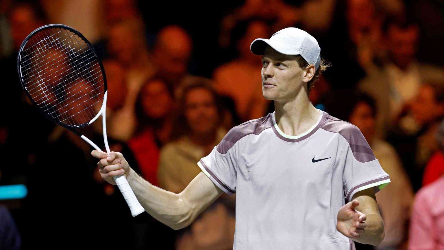 Sinner immenso, numero tre del mondo. Primo italiano dell'era Open