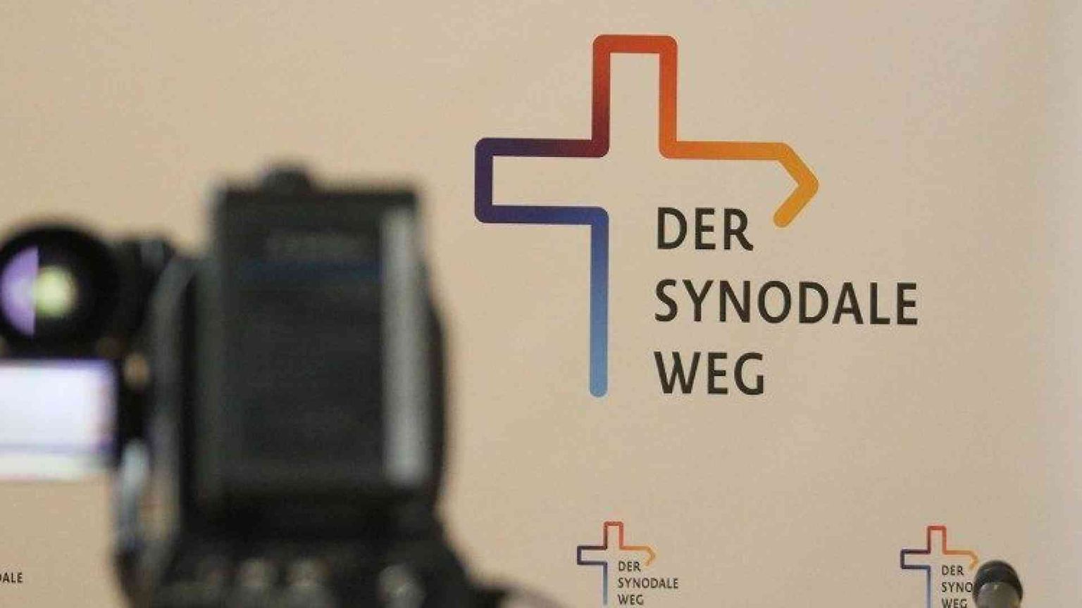 Parolin scrive ai vescovi di Germania. Fermato il comitato sinodale