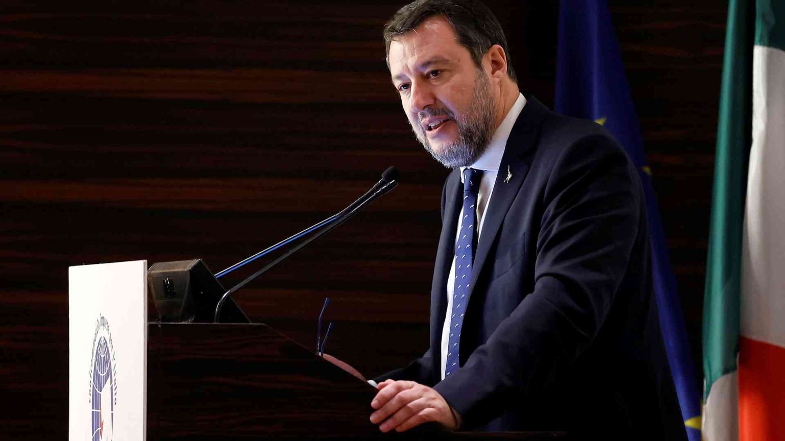 Lega isolata, bocciato l'emendamento. Meloni-Salvini, sale la tensione