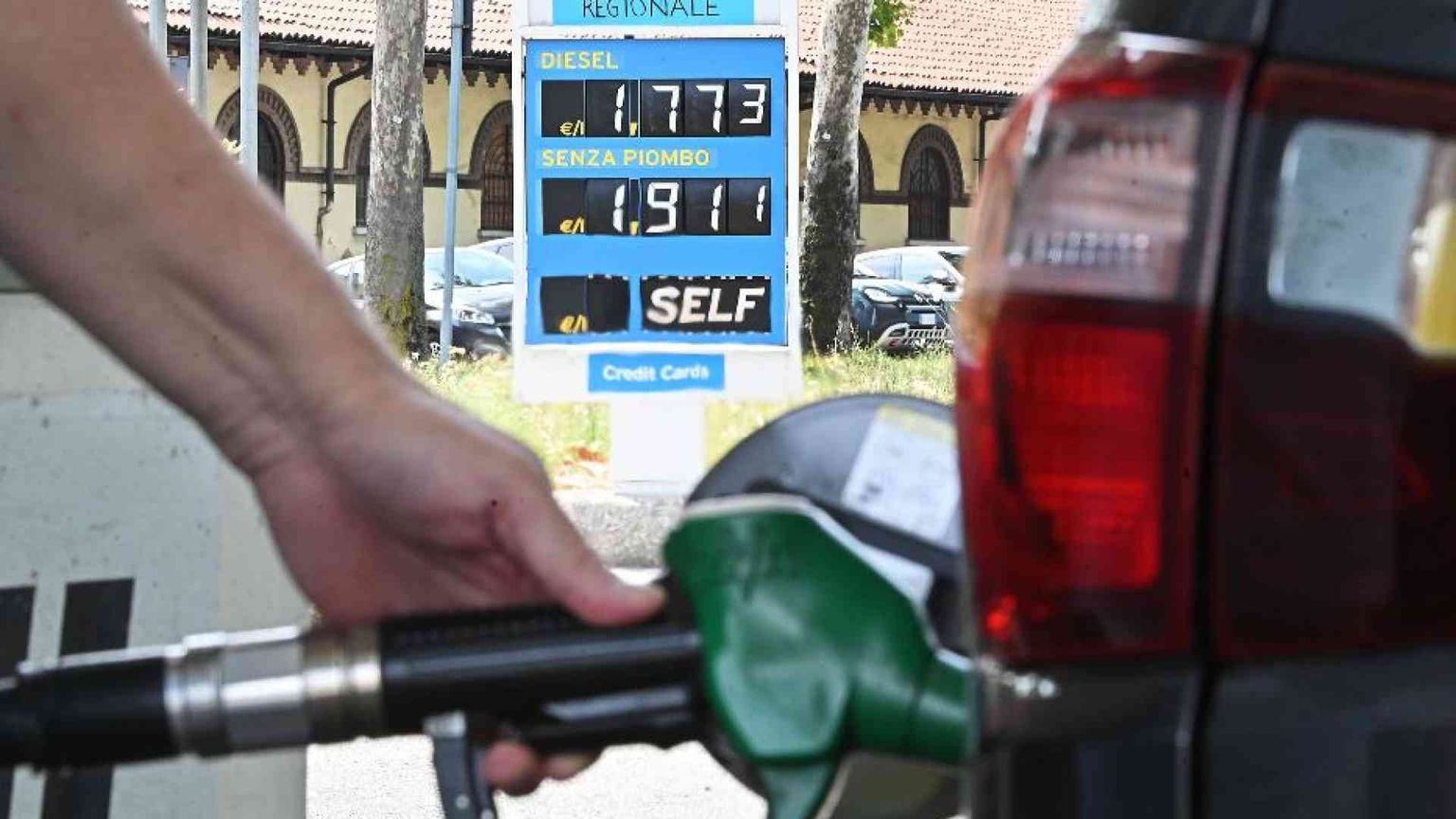Benzina, il Consiglio di Stato boccia i cartelli sul prezzo medio regionale