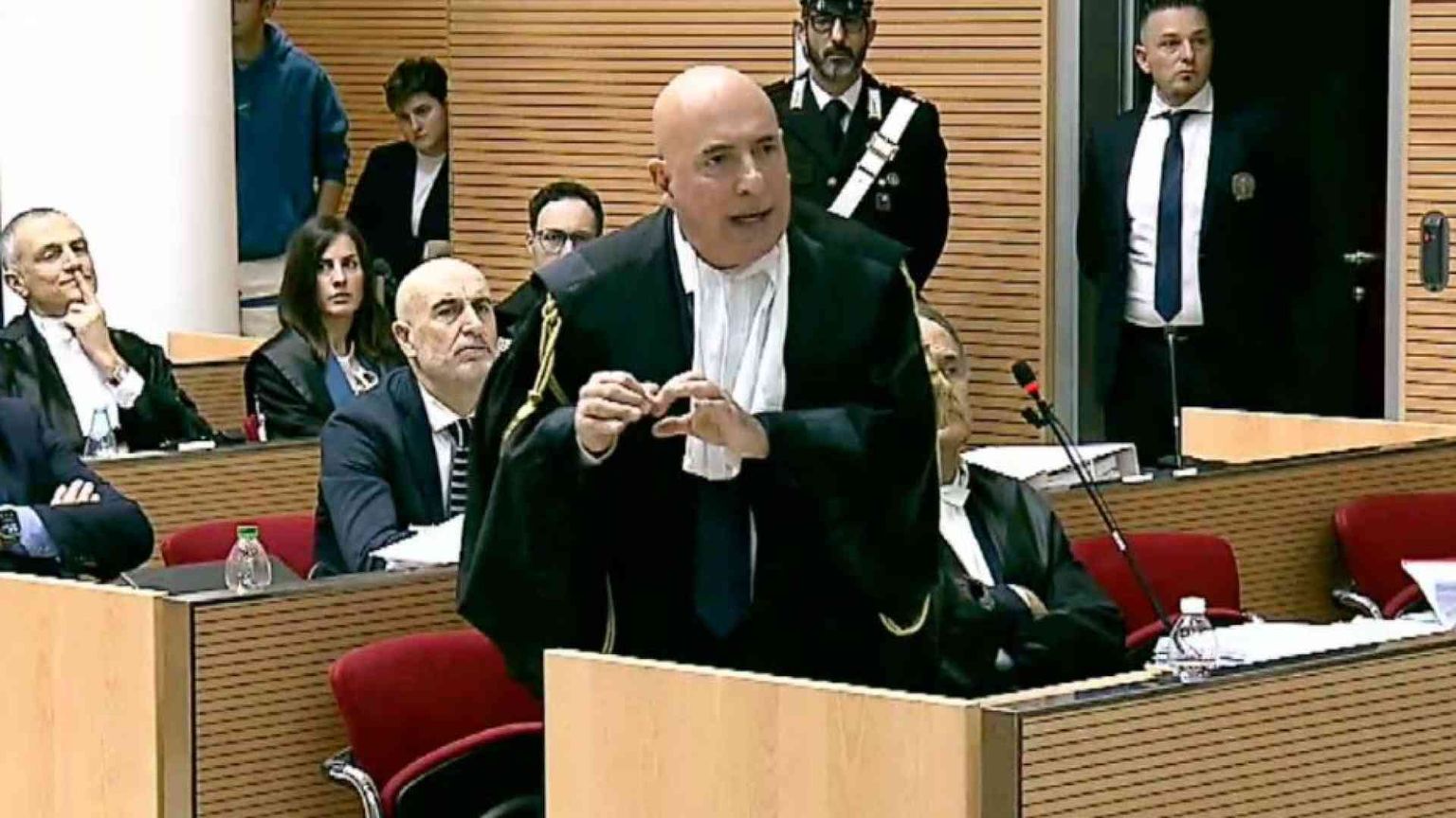 Rinviata la revisione del processo. Il Pg: molte prove su Rosa e Olindo