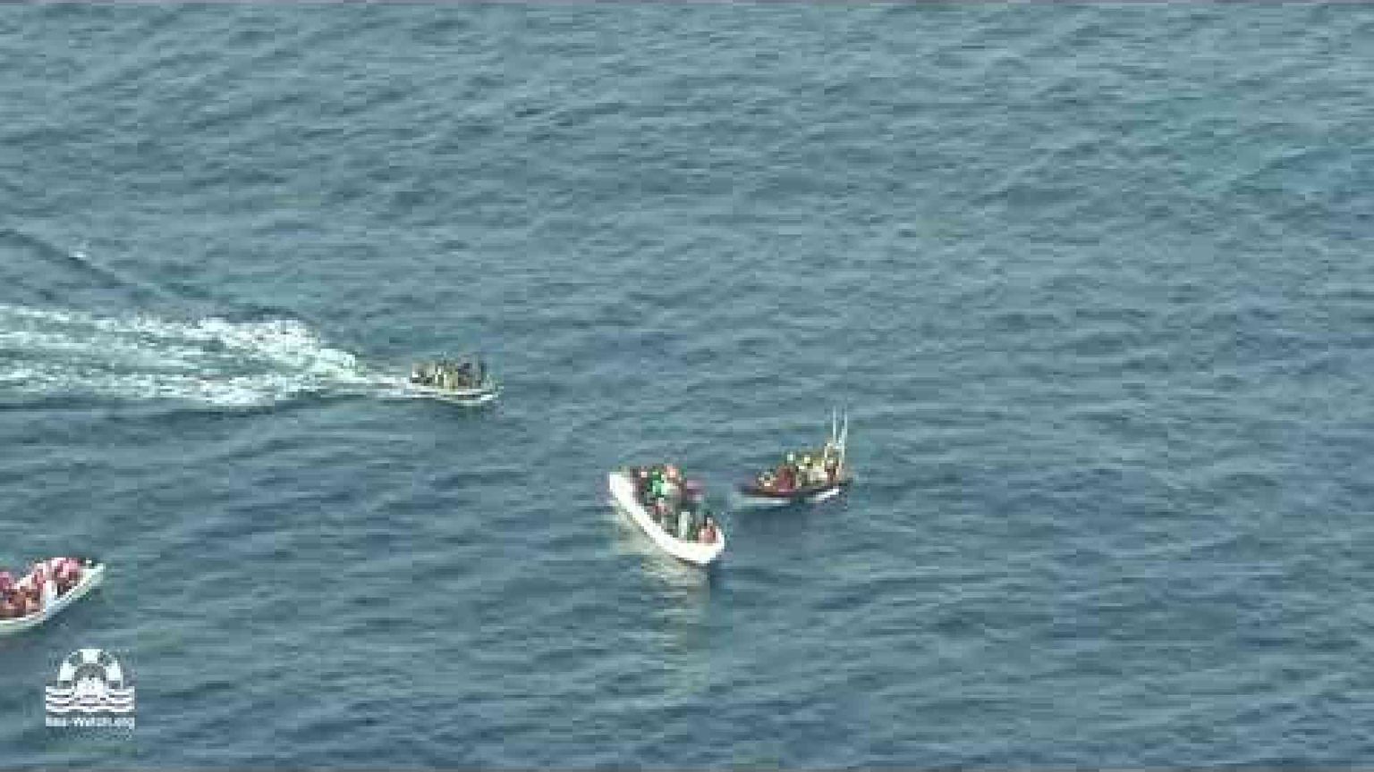 «Stanno sparando proiettili in acqua». Nuove accuse ai guardacoste libici