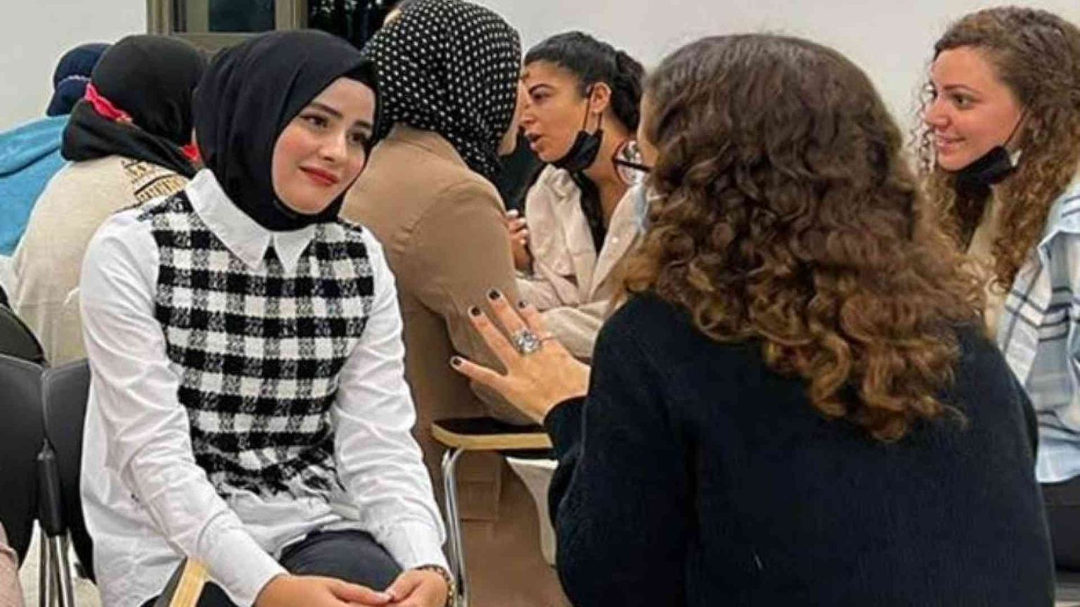 Sostieni anche tu il progetto di pace della scuola israelo-palestinese