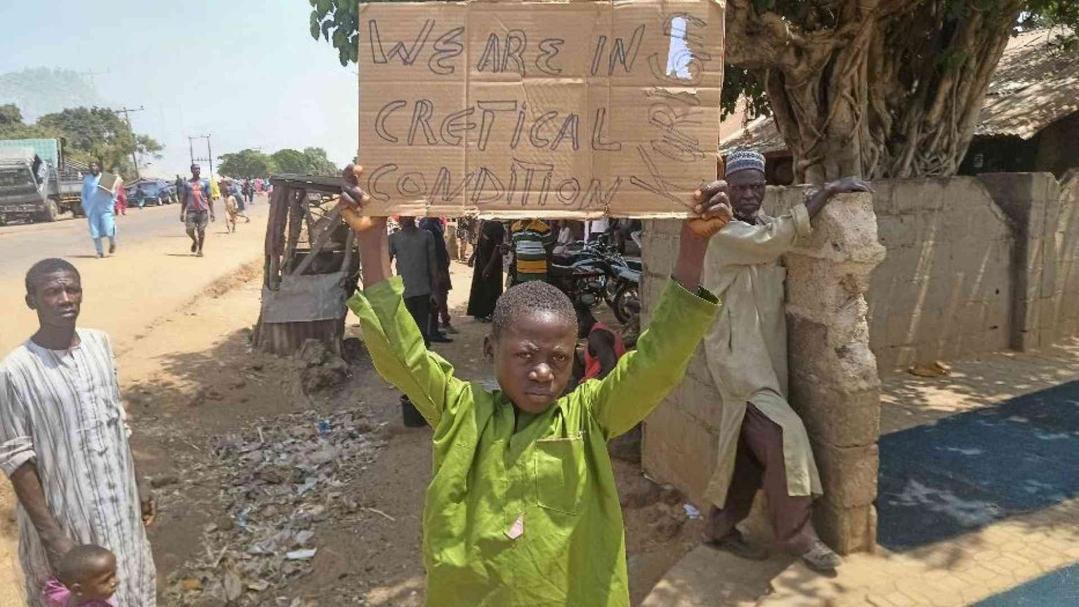 Assaltata un'altra scuola: altri 15 studenti rapiti dopo i quasi 300