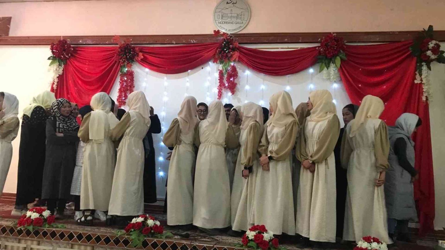 Un diploma per celebrare l'8 marzo: il coraggio delle afghane