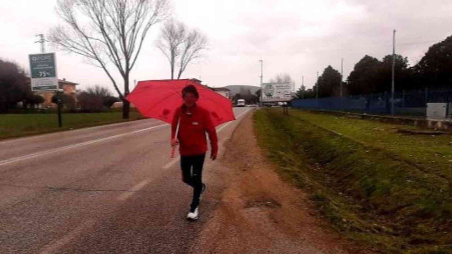 Ulderico, 78 anni, a piedi da Loreto a Lourdes