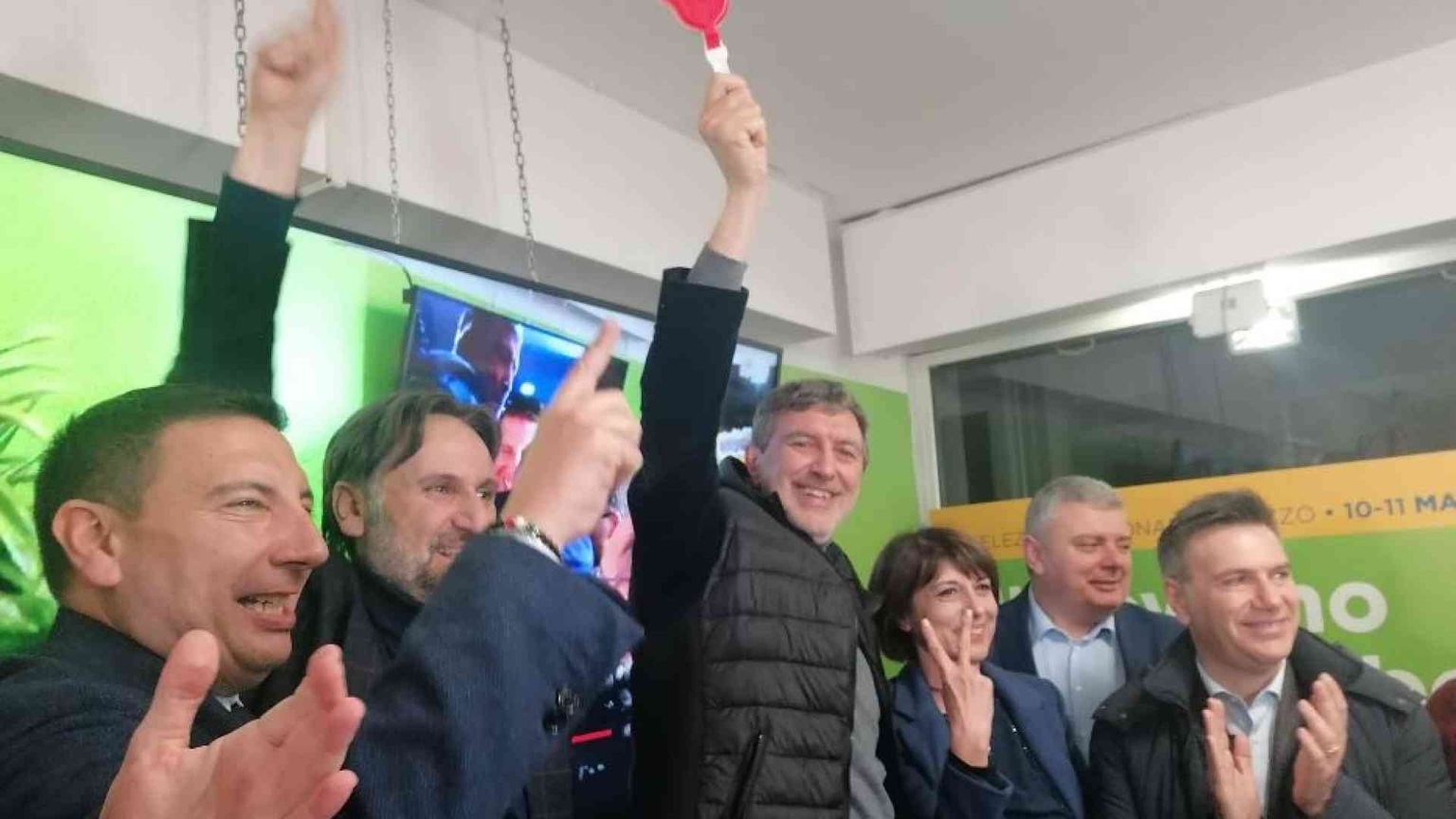 Abruzzo, ha rivinto il centrodestra. Meloni: adesso Basilicata ed Europee