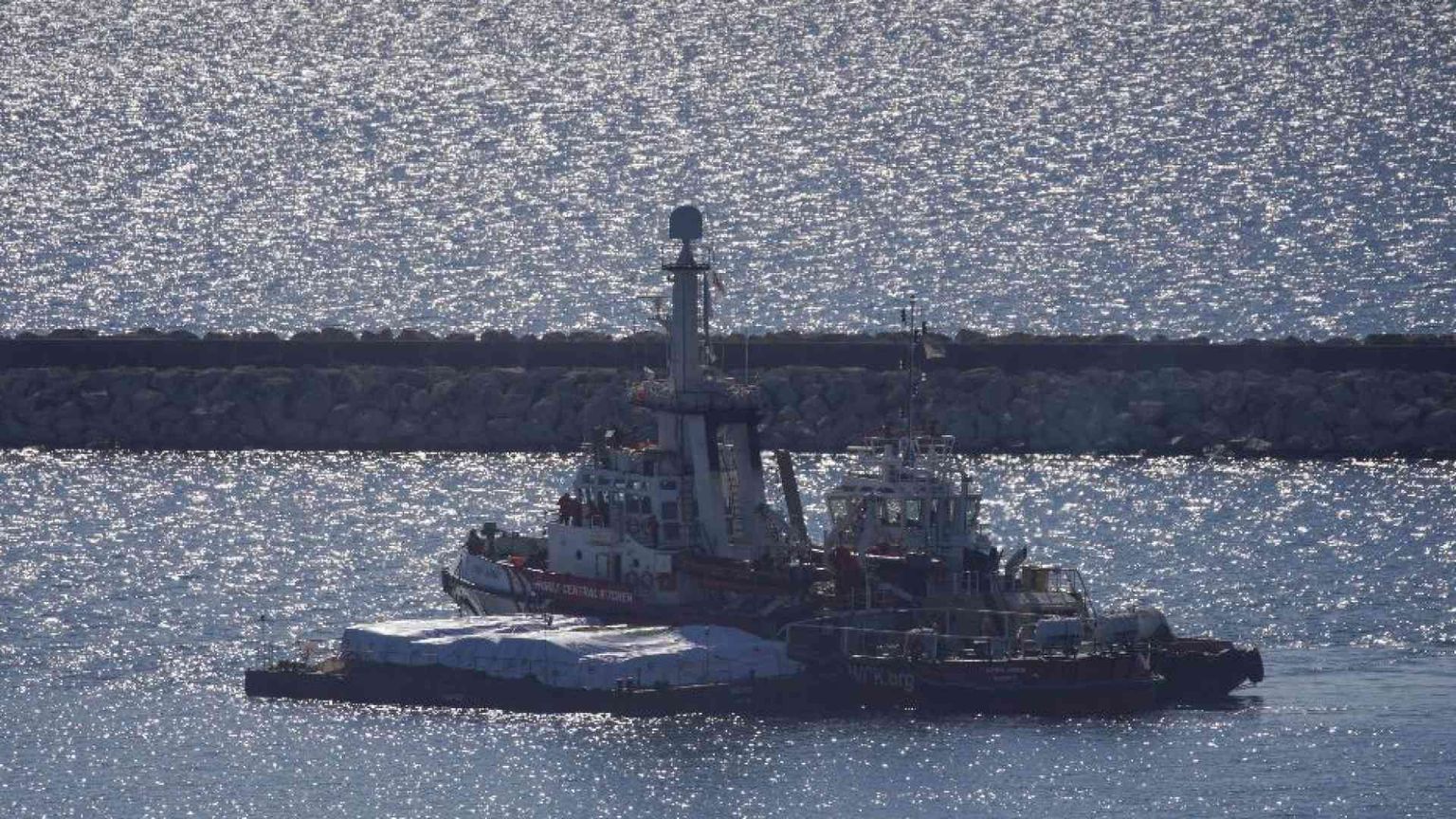 Open Arms naviga verso Gaza. Si apre il corridoio umanitario di Cipro