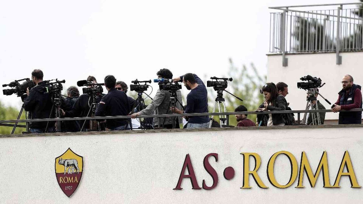 Video hot trafugato, AS Roma: licenziata col partner, incompatibili coi minori