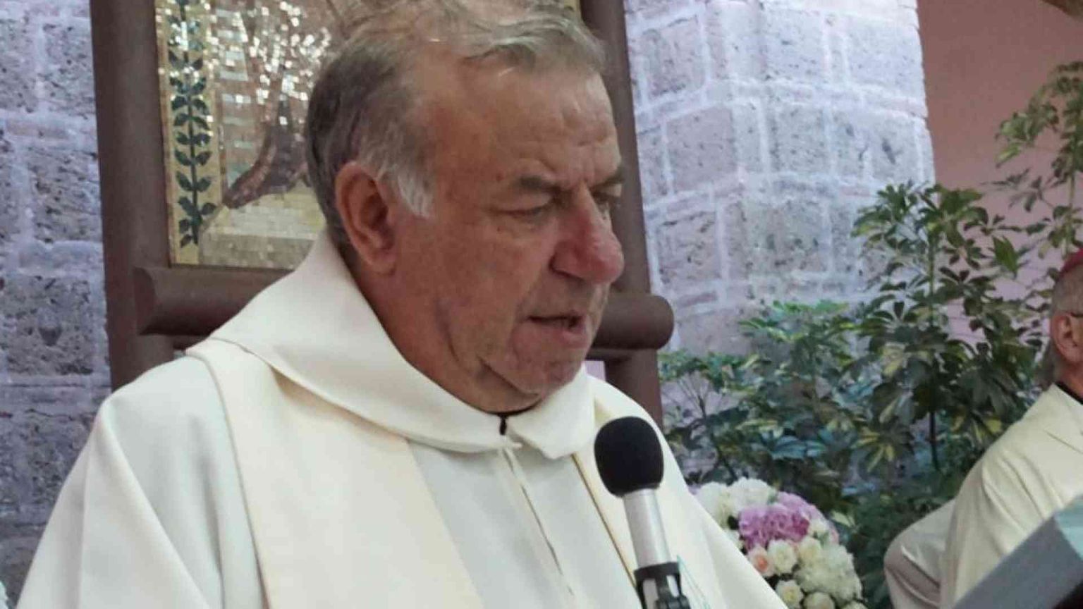 È morto don Paolo Dell'Aversana, il volto della resistenza alla camorra