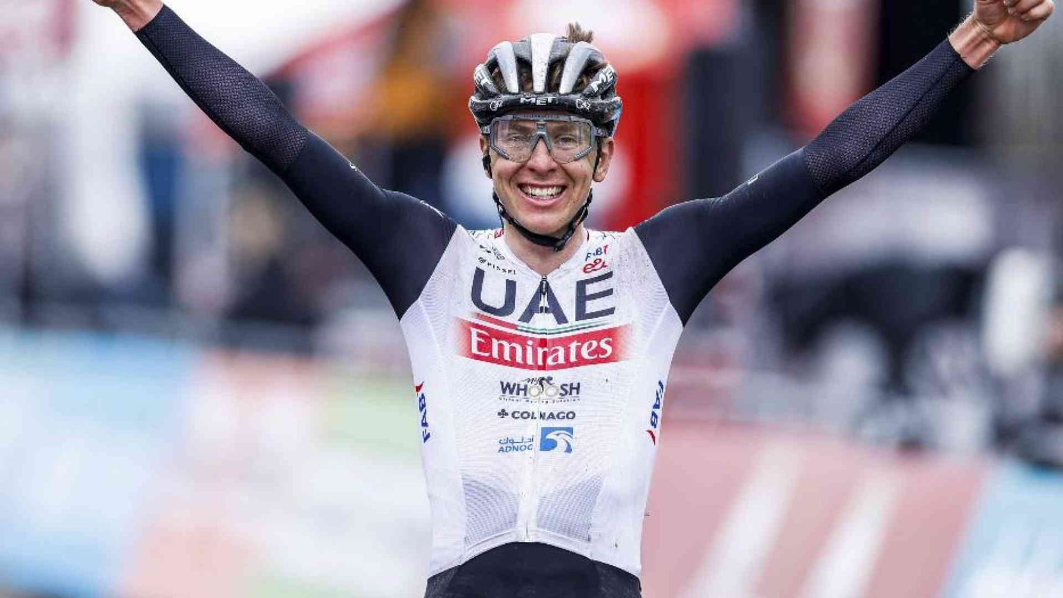 Hanno chiesto a un team di oscurare la scritta Israel. «Per sicurezza»