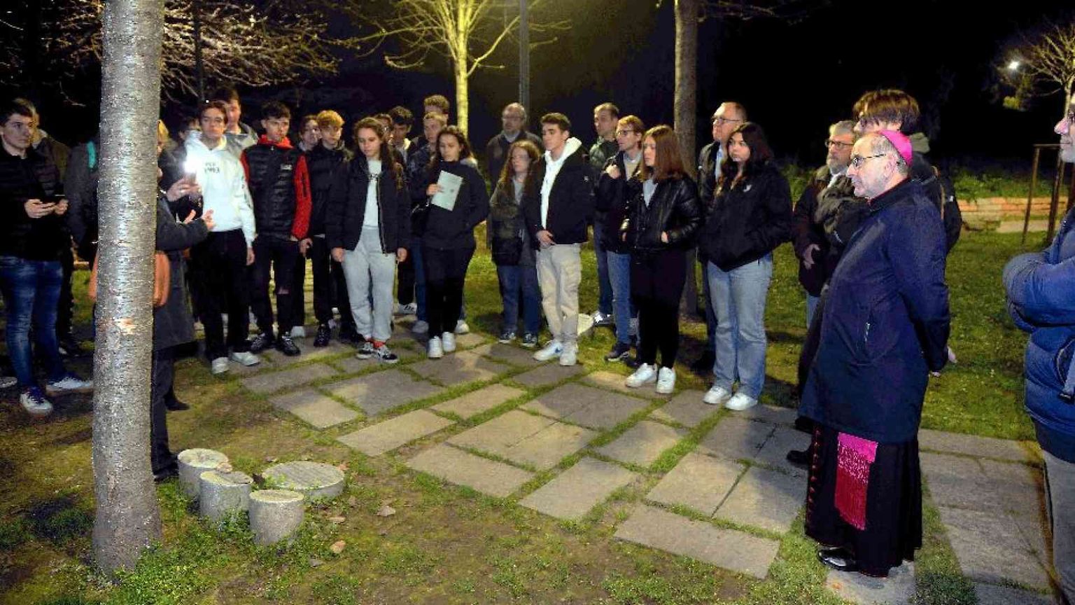 Dall’oratorio al Giardino dei Giusti. «Ragazzi, state dalla parte del debole»