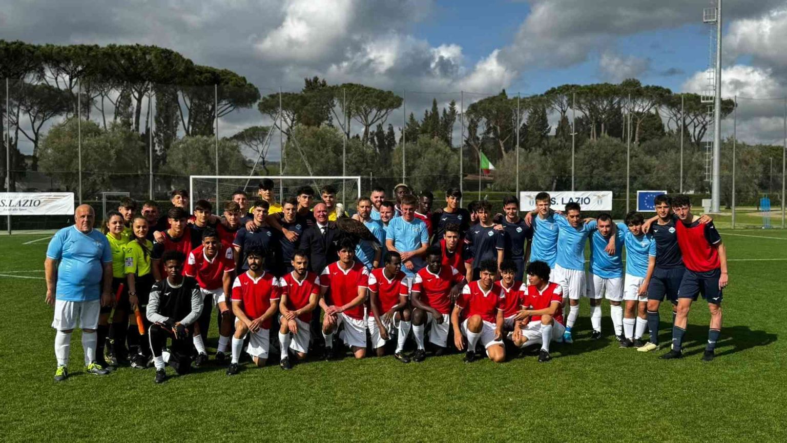 La Lazio e la Croce Rossa in campo insieme per rifugiati e migranti