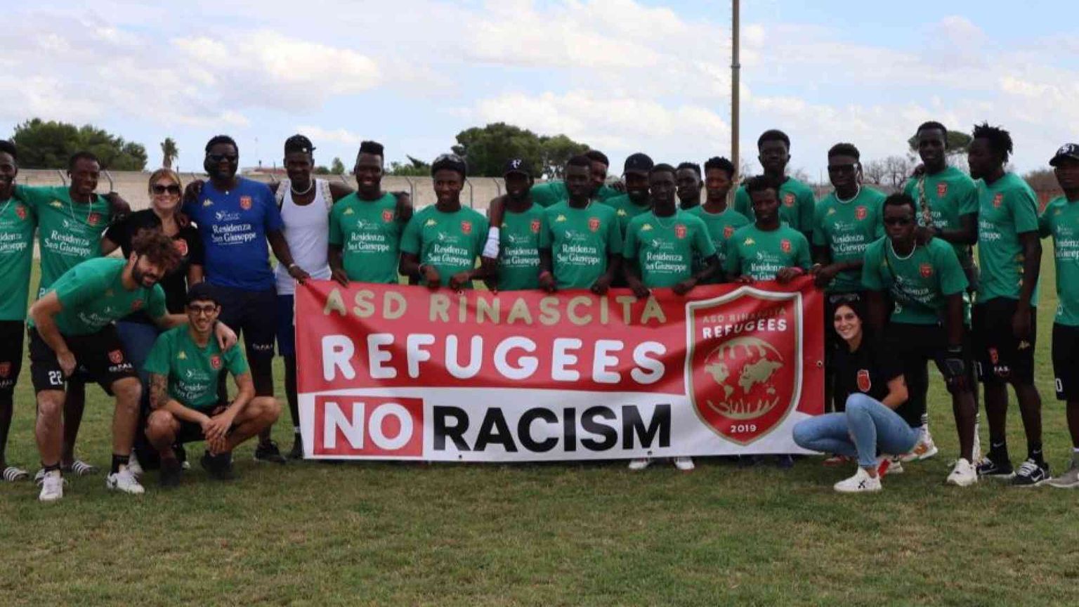 Dal barcone al campo, i gol della Rinascita