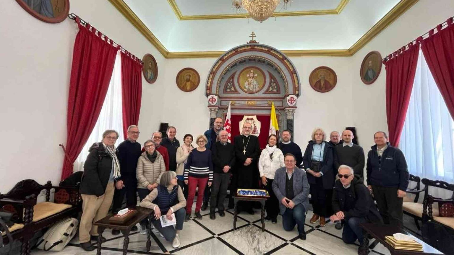 Coi pellegrini dell'Ambrosianeum a Gerusalemme: «Siamo qui per la pace»