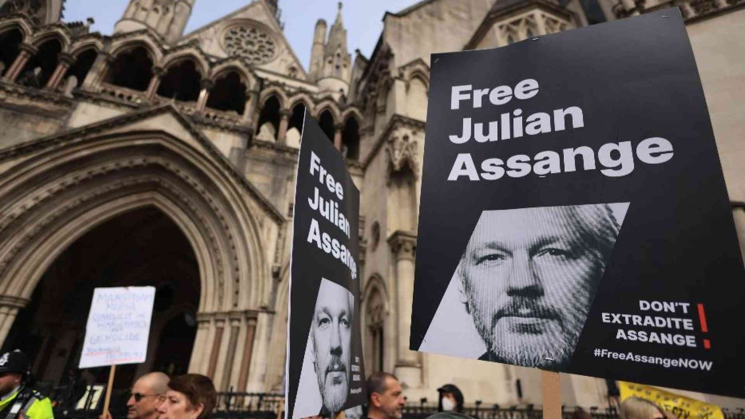 Assange, sì all'appello. È l'ultima (flebile) chance per evitare l'estradizione