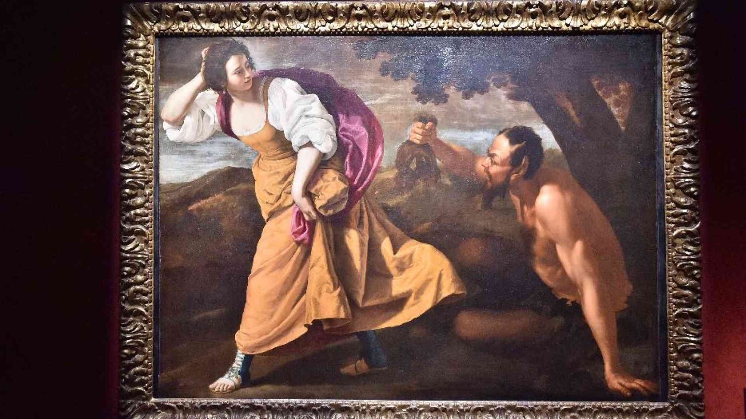 Blitz di "Bruciamo tutto": oscurate le tele di un pittore ritenuto indegno