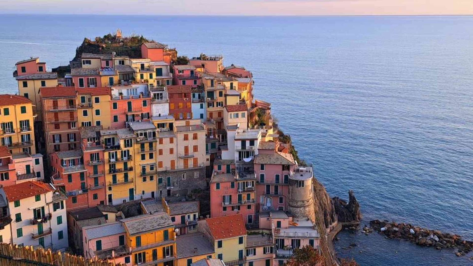 Overtourism, così Riomaggiore fa l'alternativa