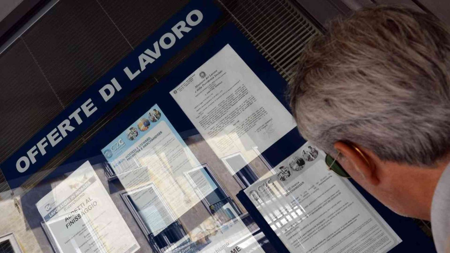 Lavoro, a febbraio il tasso di disoccupazione sale al 7,5%