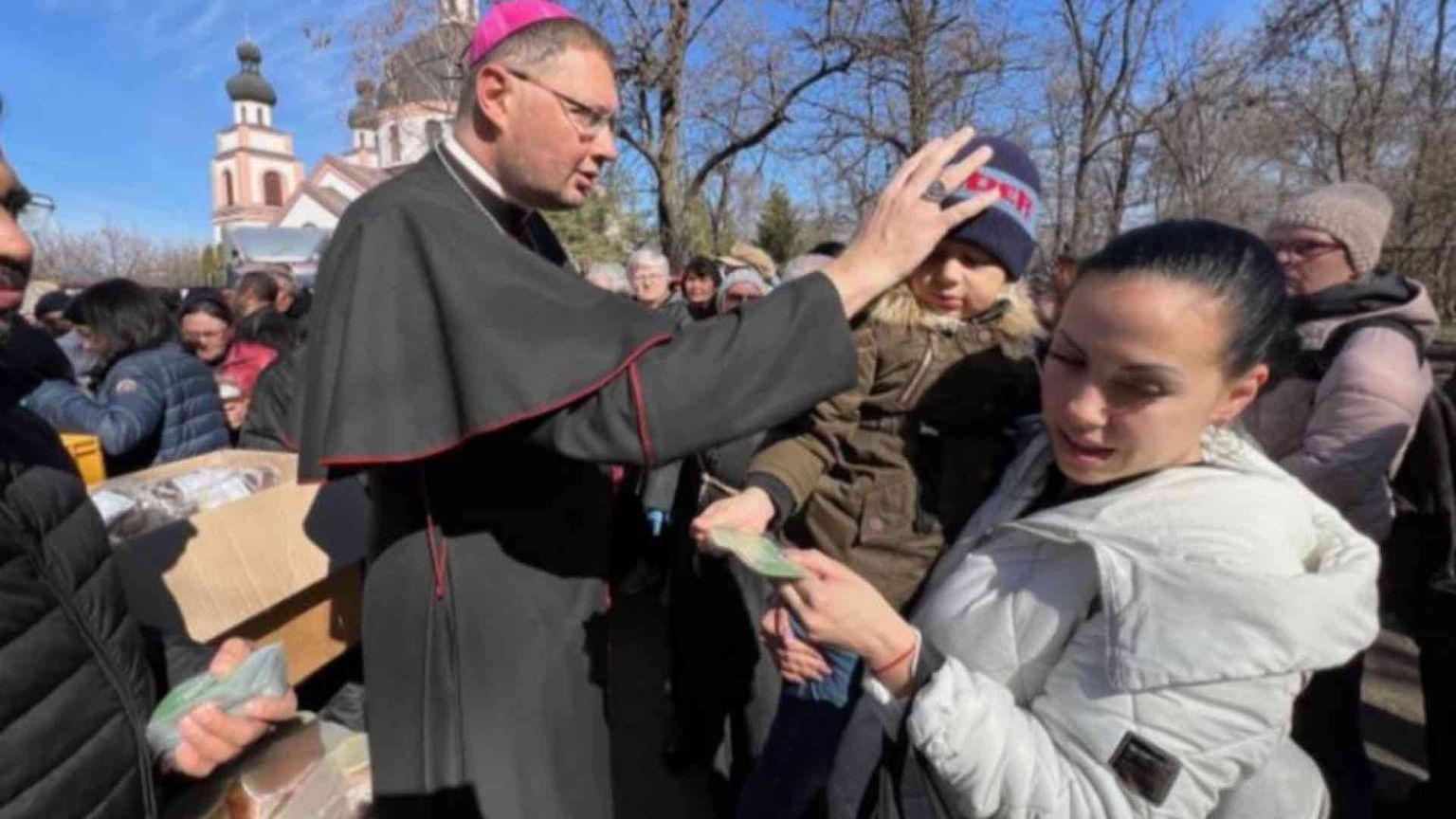 Il nunzio apostolico a Kiev: non lasciate sola l'Ucraina