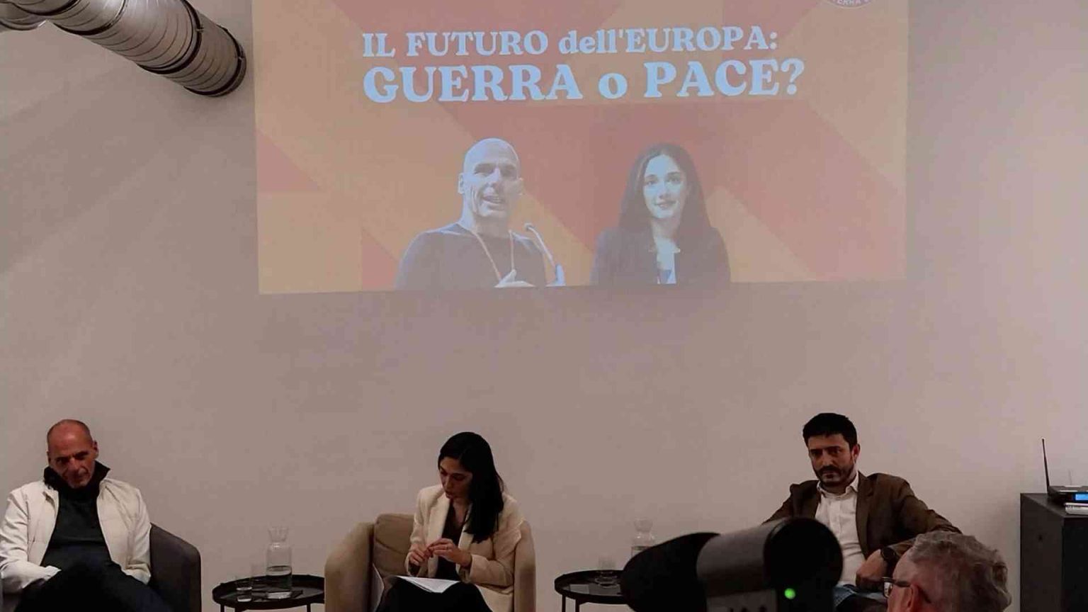 Diem25: «No a un'Europa "cupola di ferro"»