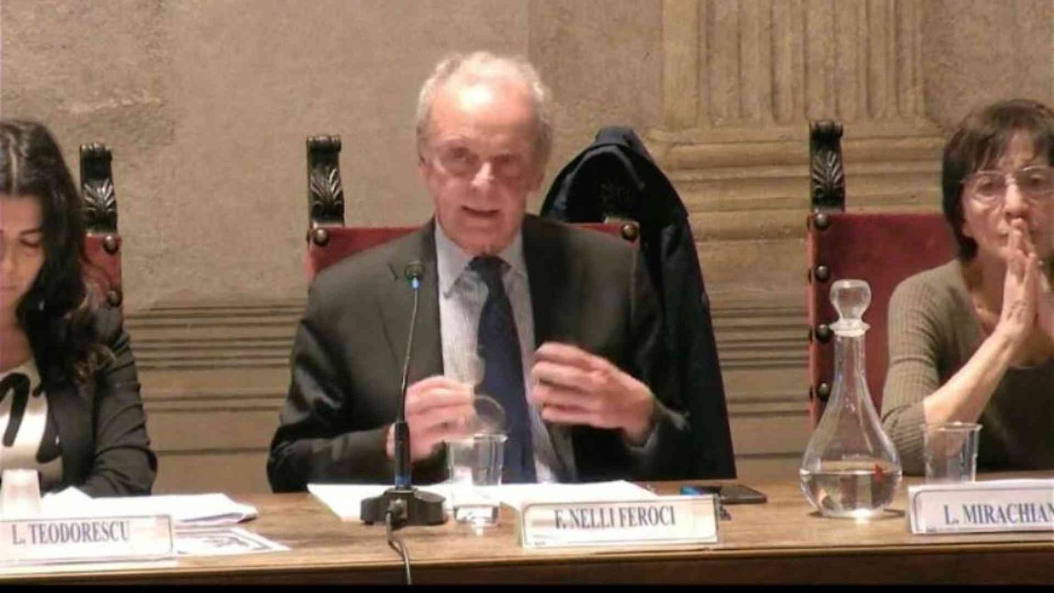 «Troppe guerre nel mondo, è l'ora della diplomazia»