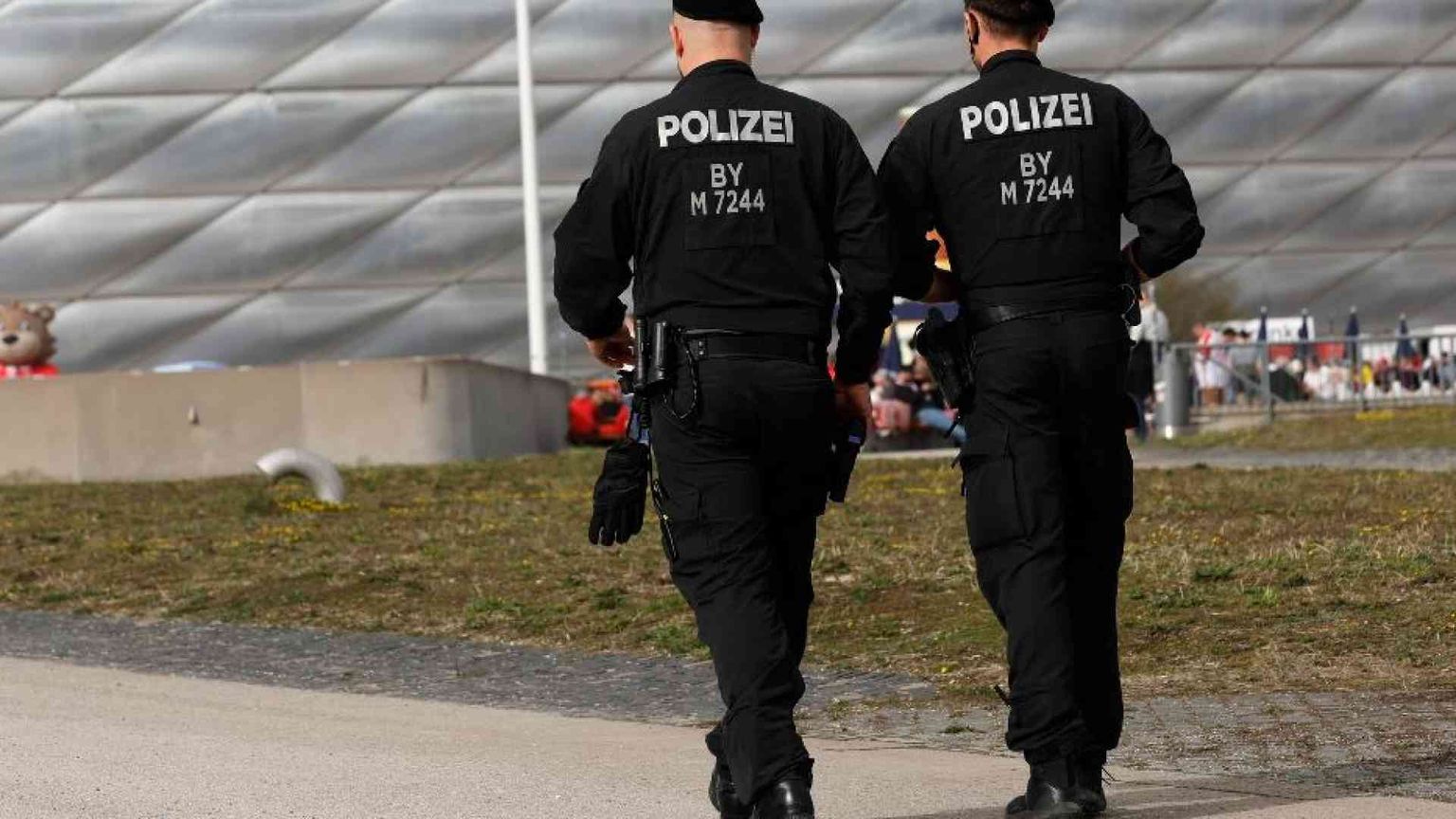 Manette a 2 ragazze e un ragazzo legati all'Isis: volevano colpire cristiani