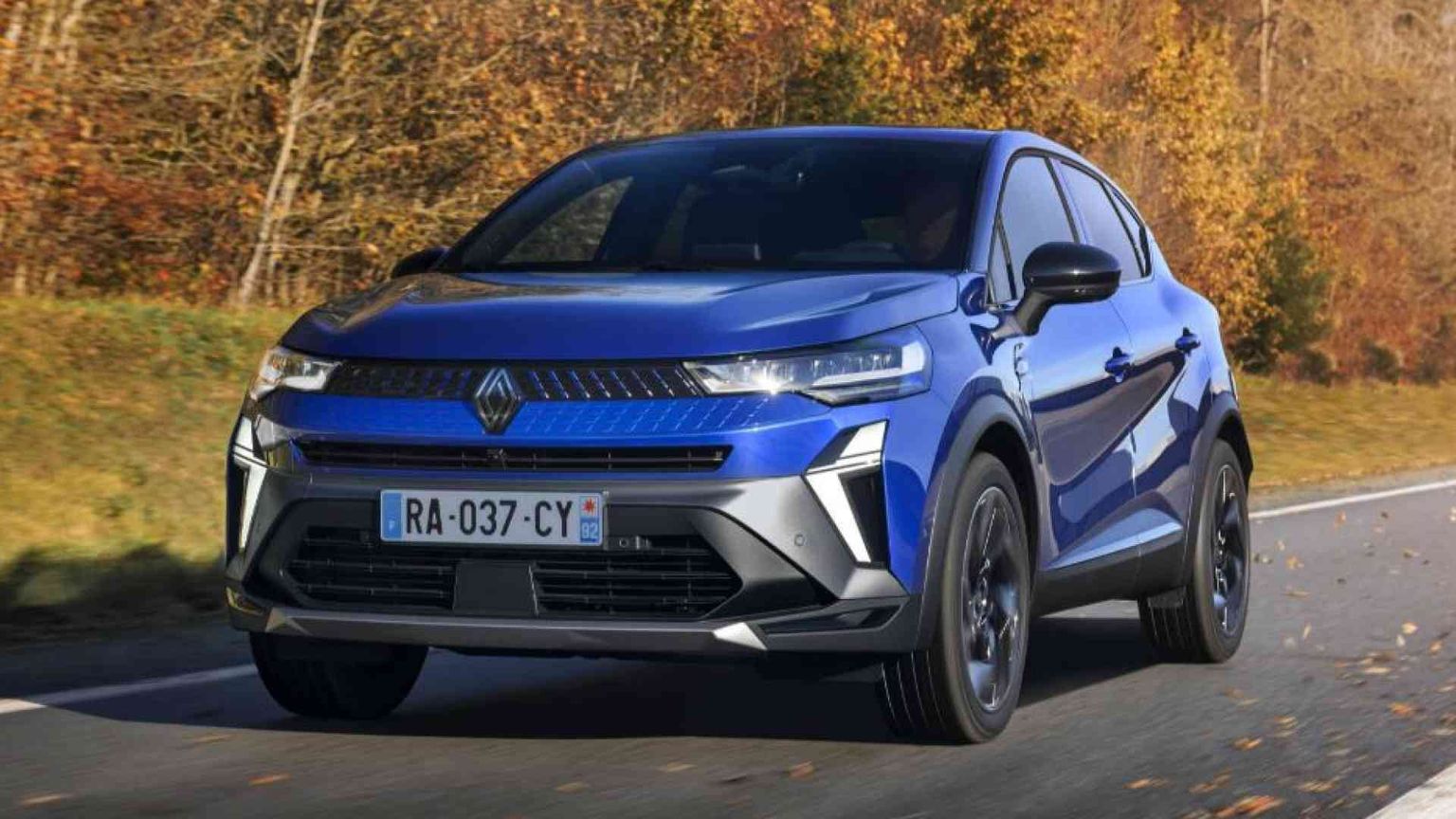 La Renault Captur si rifà il trucco e cambia così