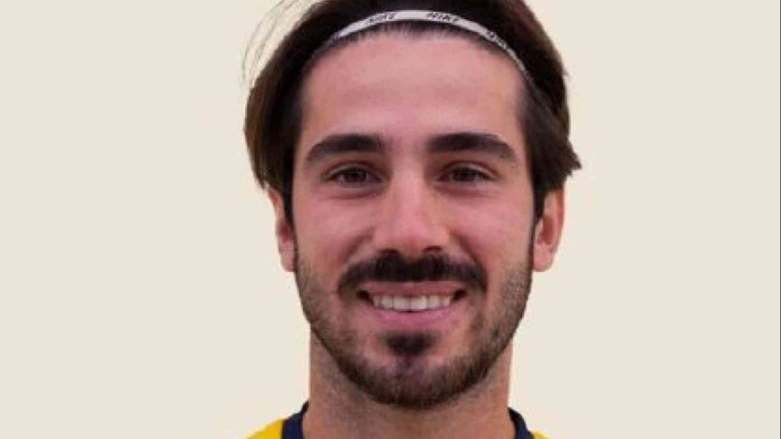 Mattia, 26 anni, morto sul campo da calcio. Perché è successo di nuovo?