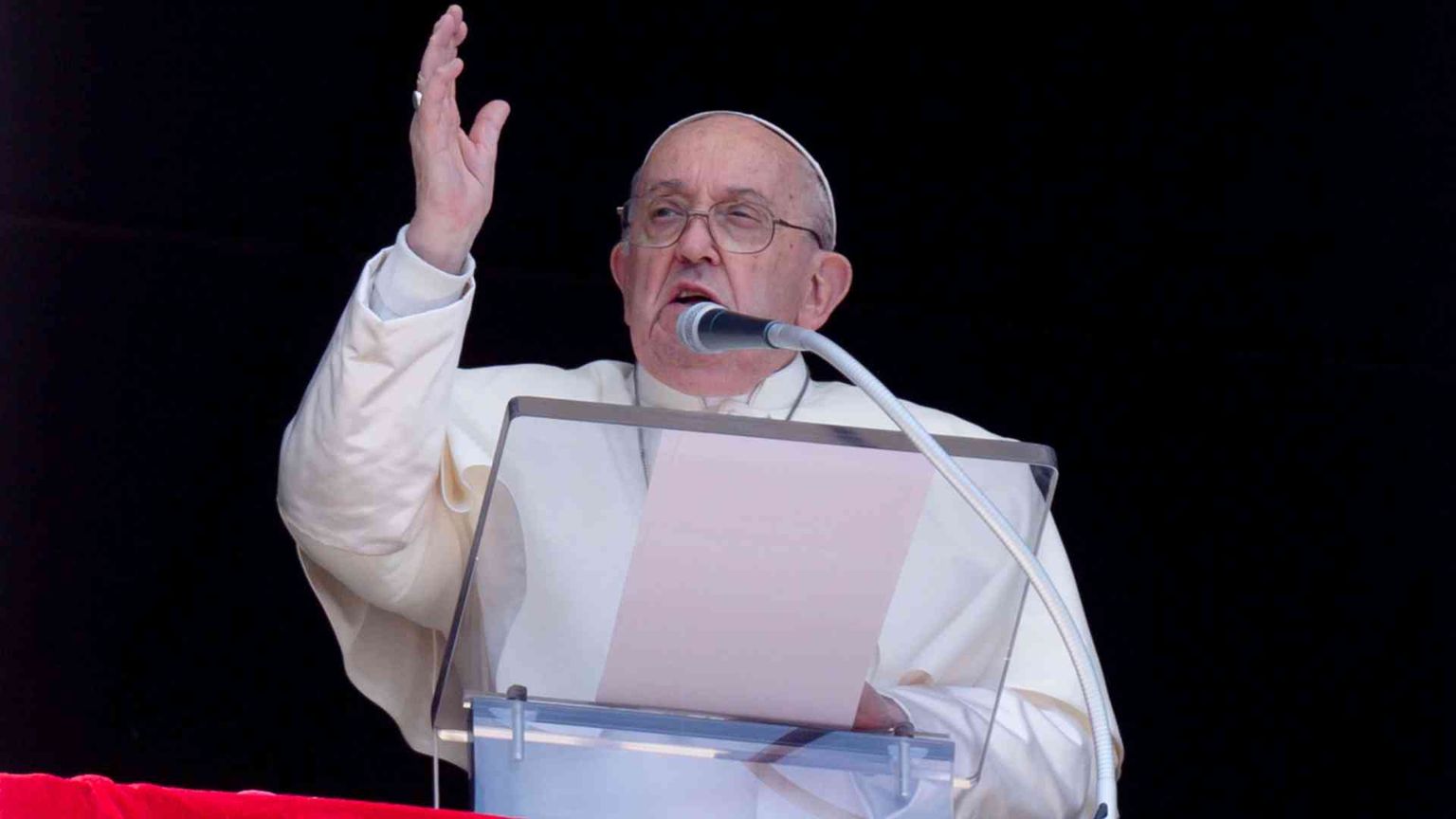 Il Papa: «Si fermi la spirale di violenza in Medio Oriente»