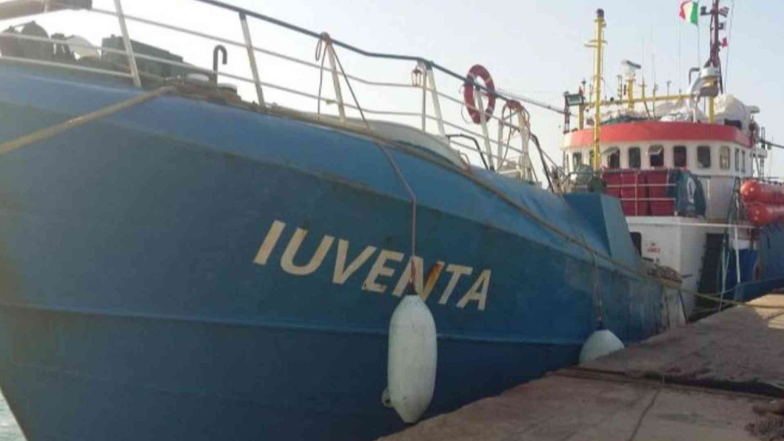 La nave delle Ong bloccata per 7 anni non era un «taxi del mare»