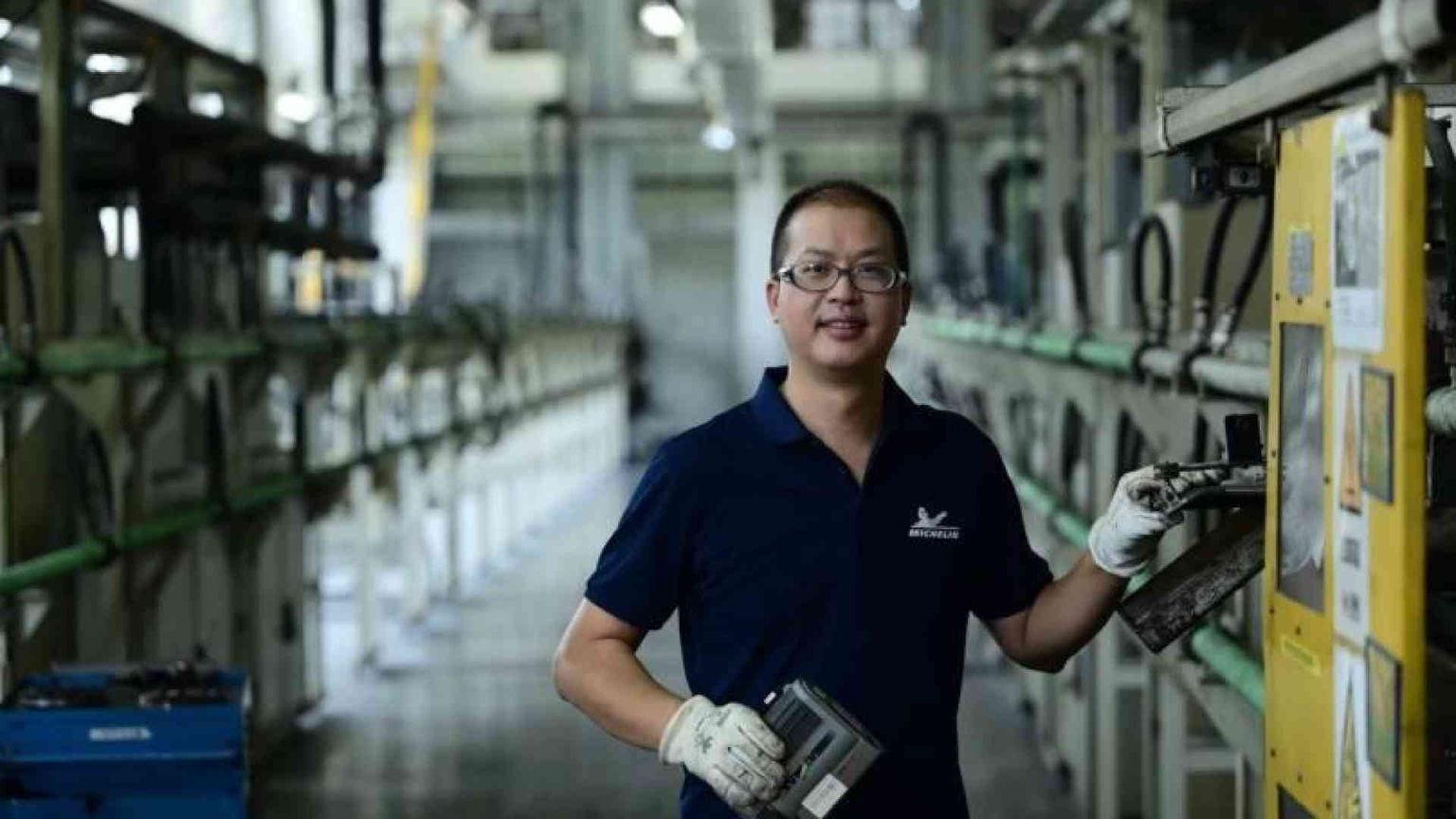 Michelin va oltre il salario minimo: stipendi «dignitosi» in tutto il mondo