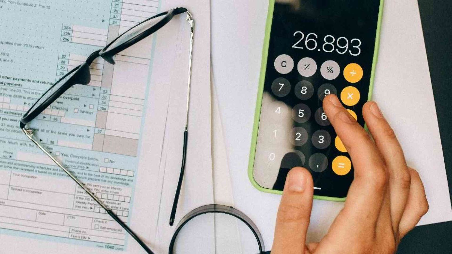 Tassi alti e coda dell’inflazione: cosa frena il credito alle famiglie