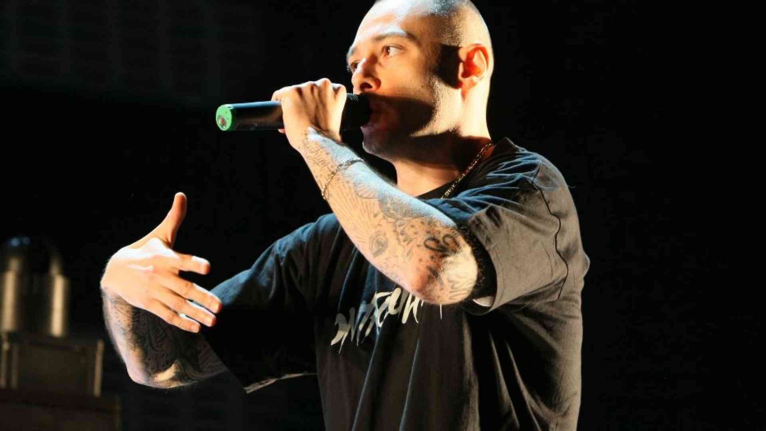 Dai testi impegnati ai soldi a tutti i costi: come s'è svuotato il rap