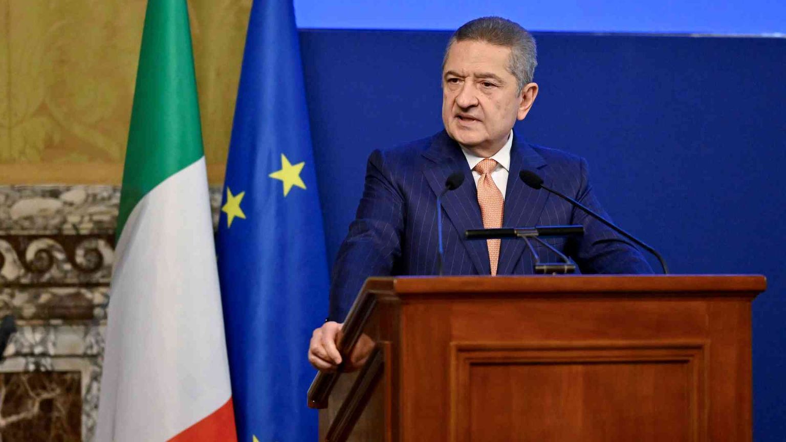 Panetta: «All'Europa serve una vera unione monetaria ed economica»