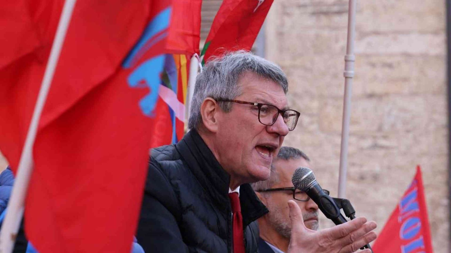 Landini: «Liberiamoci da precarietà e insicurezza»