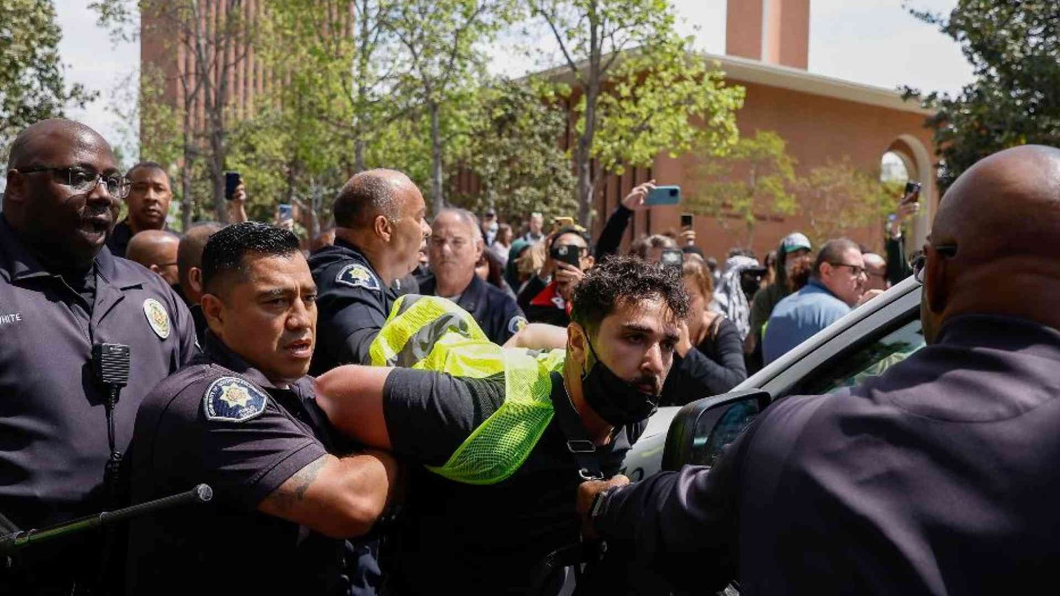 Guerra in Medio Oriente, la protesta mite degli universitari Usa