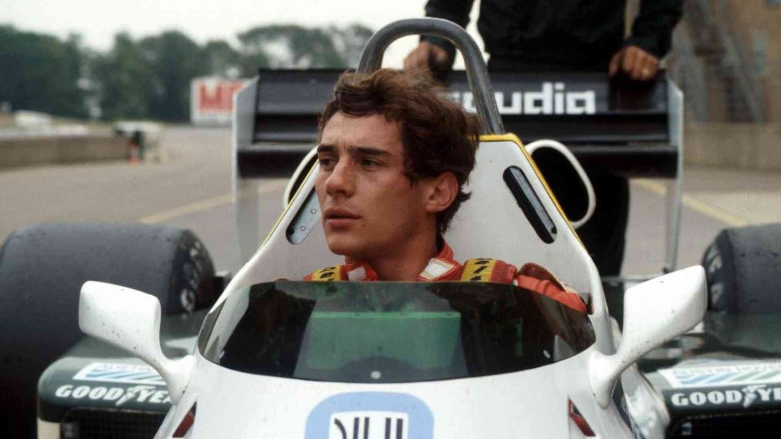 Il segreto di Ayrton, il campione che portò Dio in pista