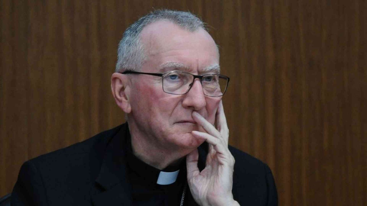 Parolin: «La Santa Sede è pronta a mediare ovunque per la pace»