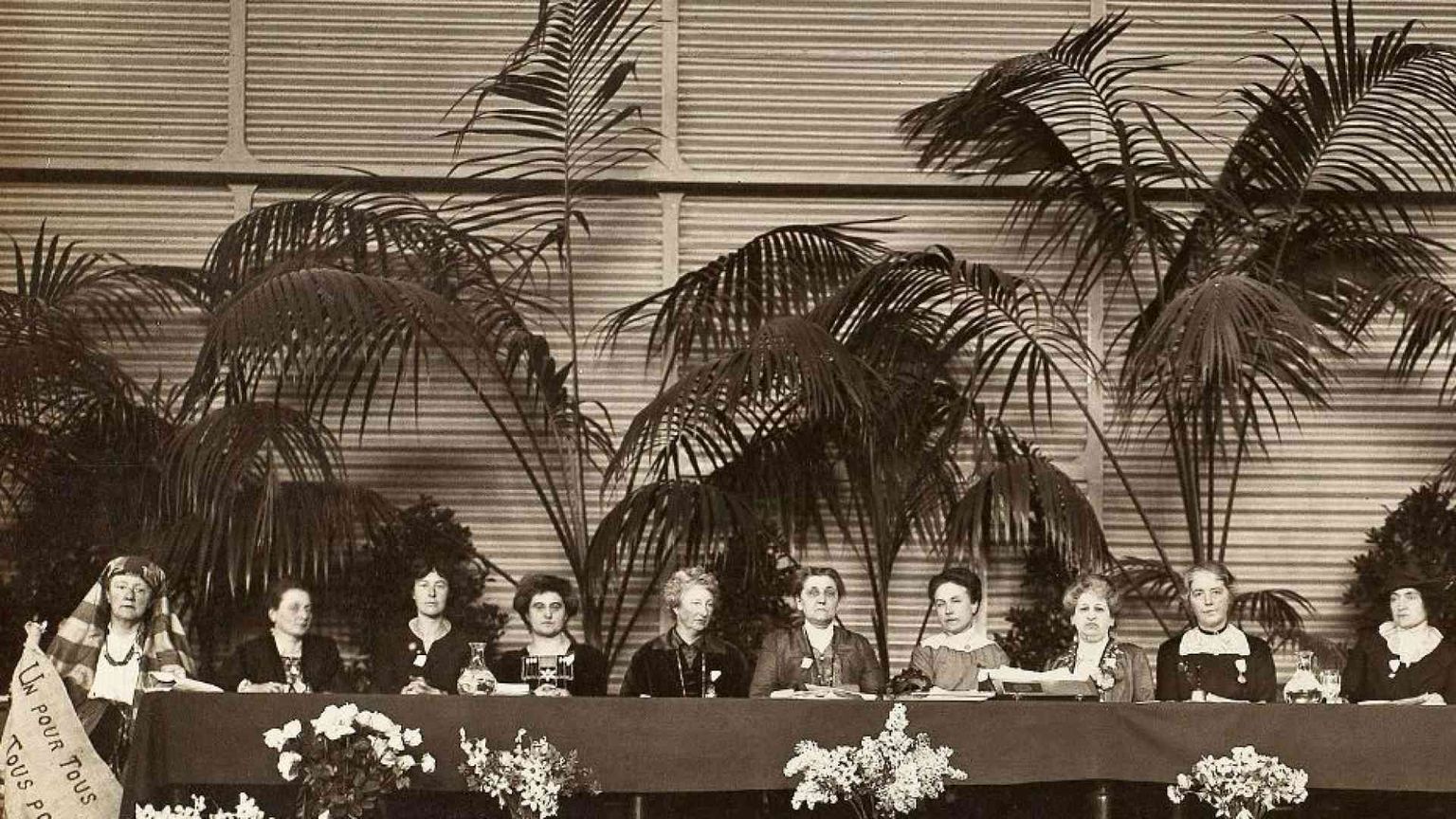 25 aprile 1915: 2mila delegate (solo donne) al Congresso di pace