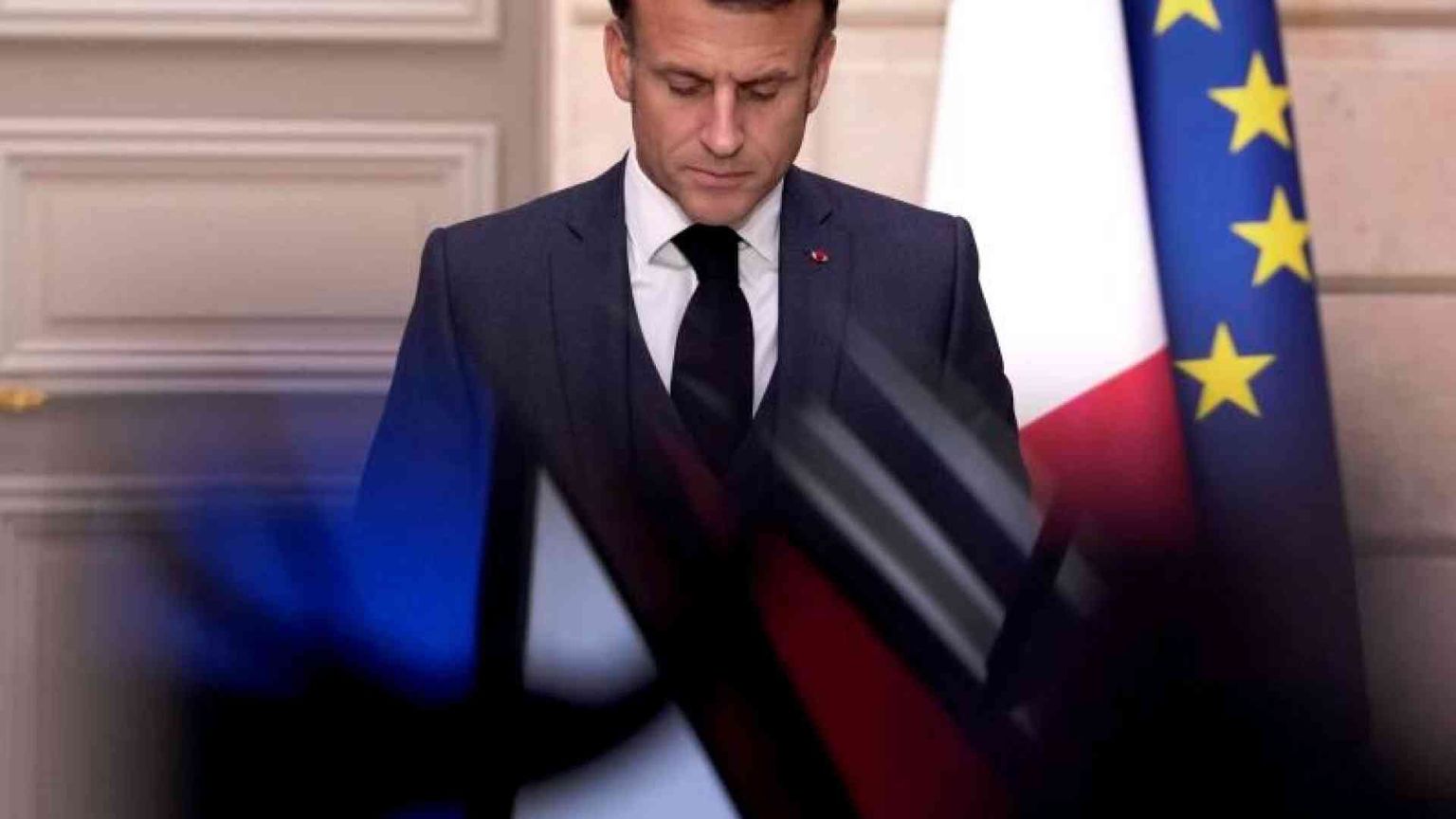 Niente smartphone a chi ha meno di 11 anni e social agli under 15